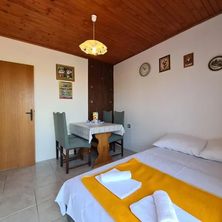 Zlatko 1397 Apartment *