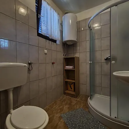 Apartment Zlatko 1397 Stinjan