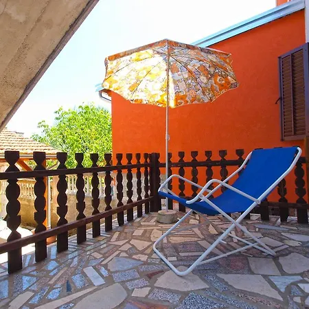 Apartment Zlatko 1397 Stinjan